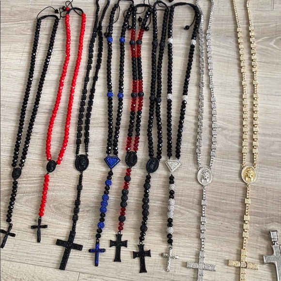 Crossstyle different necklaces